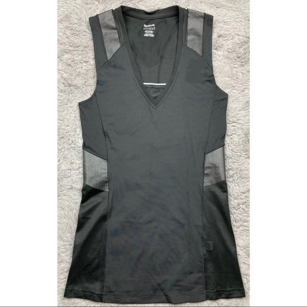 Rebook play dry sport tank